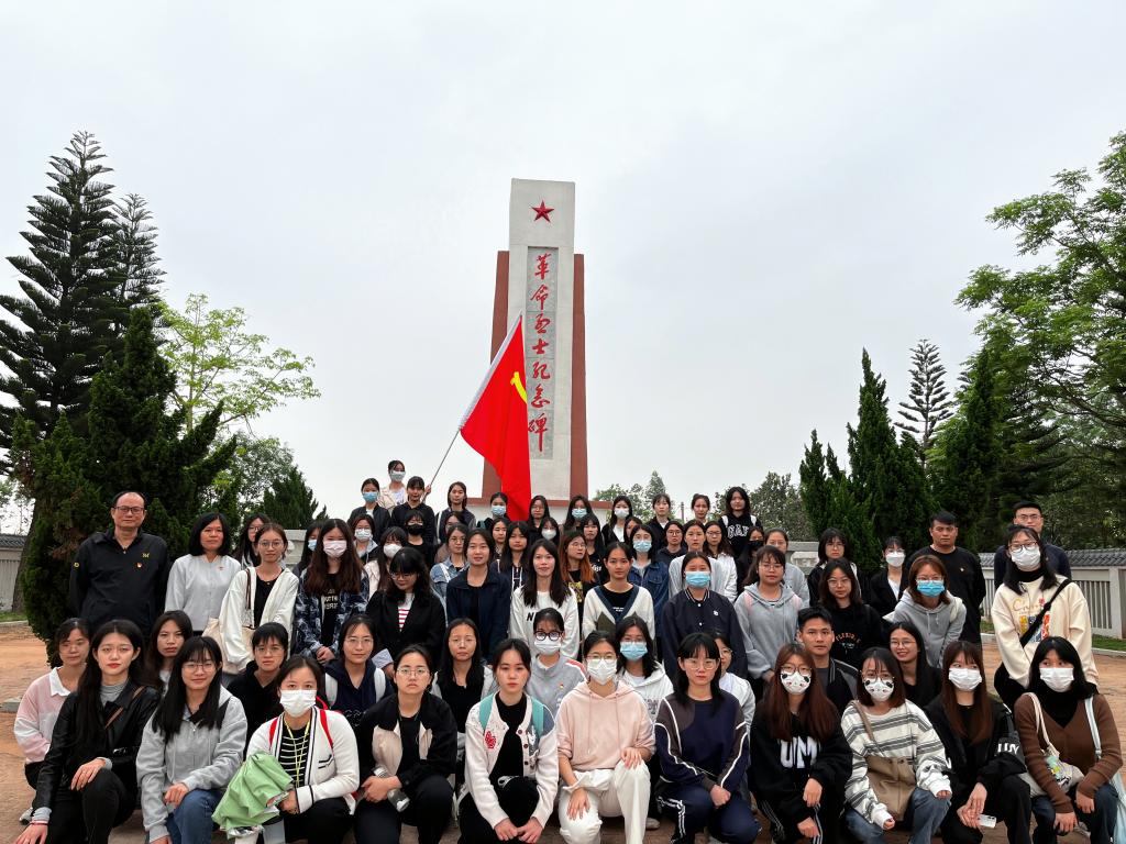免费观看已满十八岁电视剧动漫版