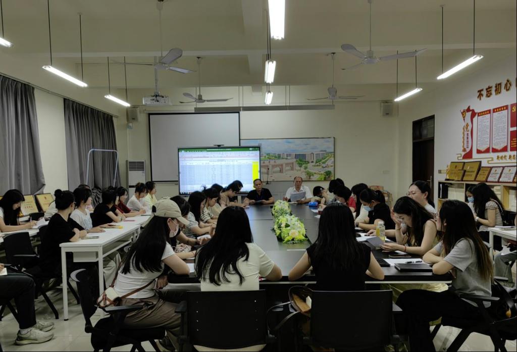 免费观看已满十八岁电视剧动漫版