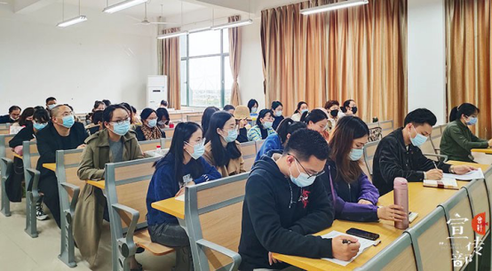 免费观看已满十八岁电视剧动漫版