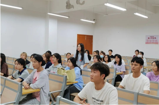 免费观看已满十八岁电视剧动漫版