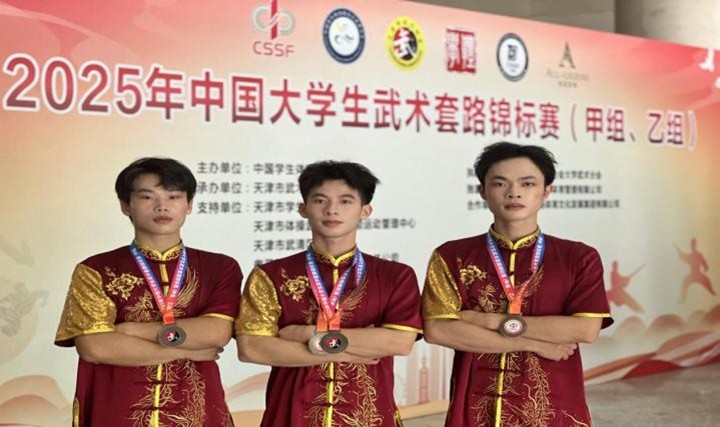 免费观看已满十八岁电视剧动漫版