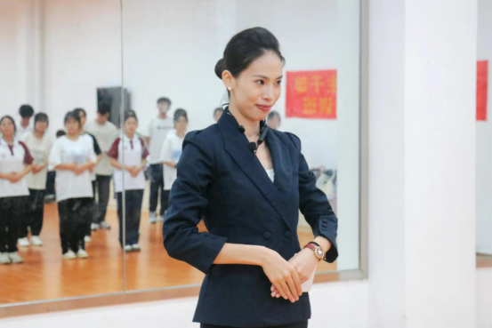 免费观看已满十八岁电视剧动漫版