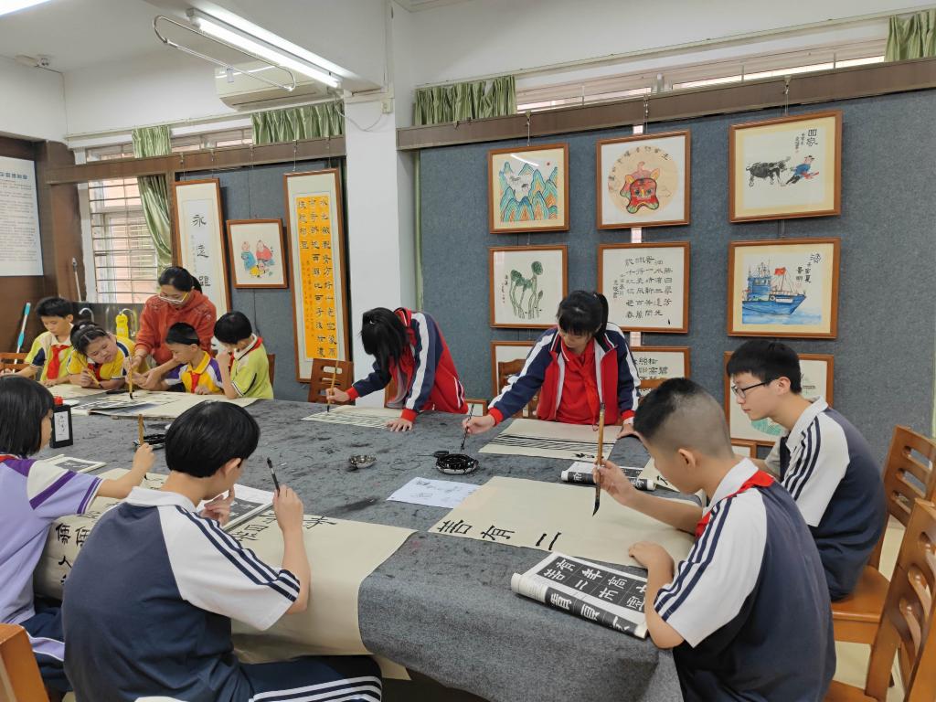 免费观看已满十八岁电视剧动漫版