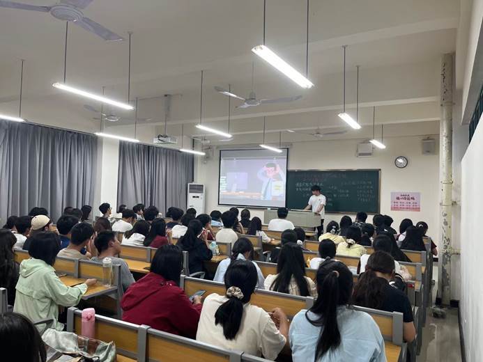 免费观看已满十八岁电视剧动漫版