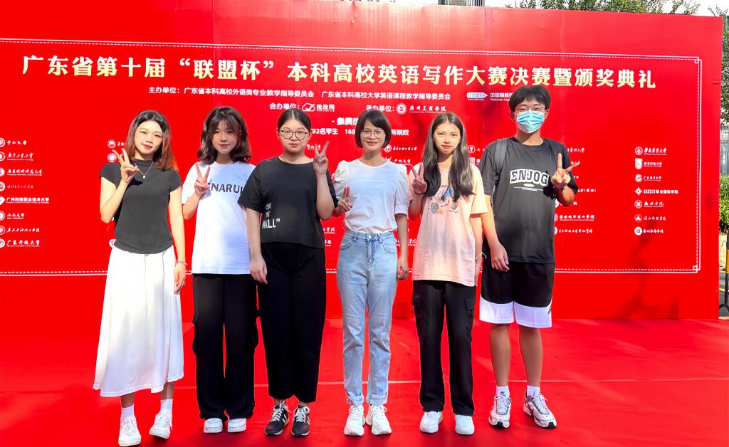 免费观看已满十八岁电视剧动漫版