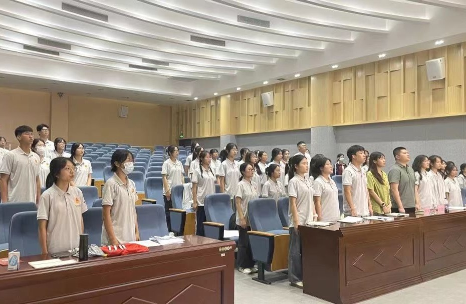 免费观看已满十八岁电视剧动漫版