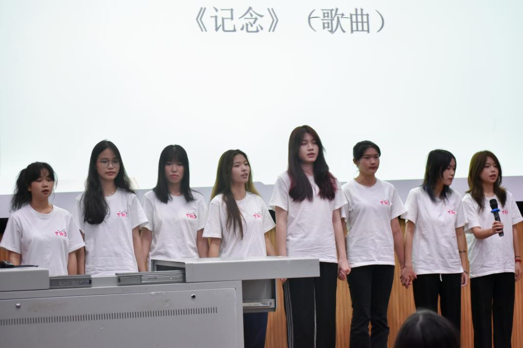 免费观看已满十八岁电视剧动漫版