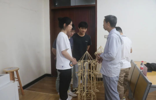 免费观看已满十八岁电视剧动漫版