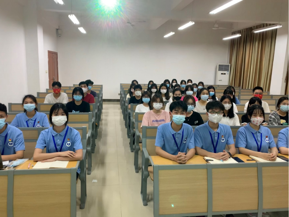 免费观看已满十八岁电视剧动漫版