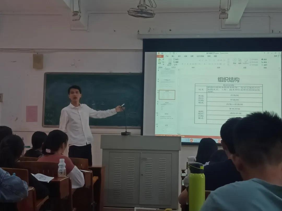 免费观看已满十八岁电视剧动漫版