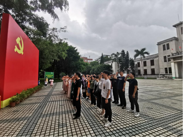 免费观看已满十八岁电视剧动漫版