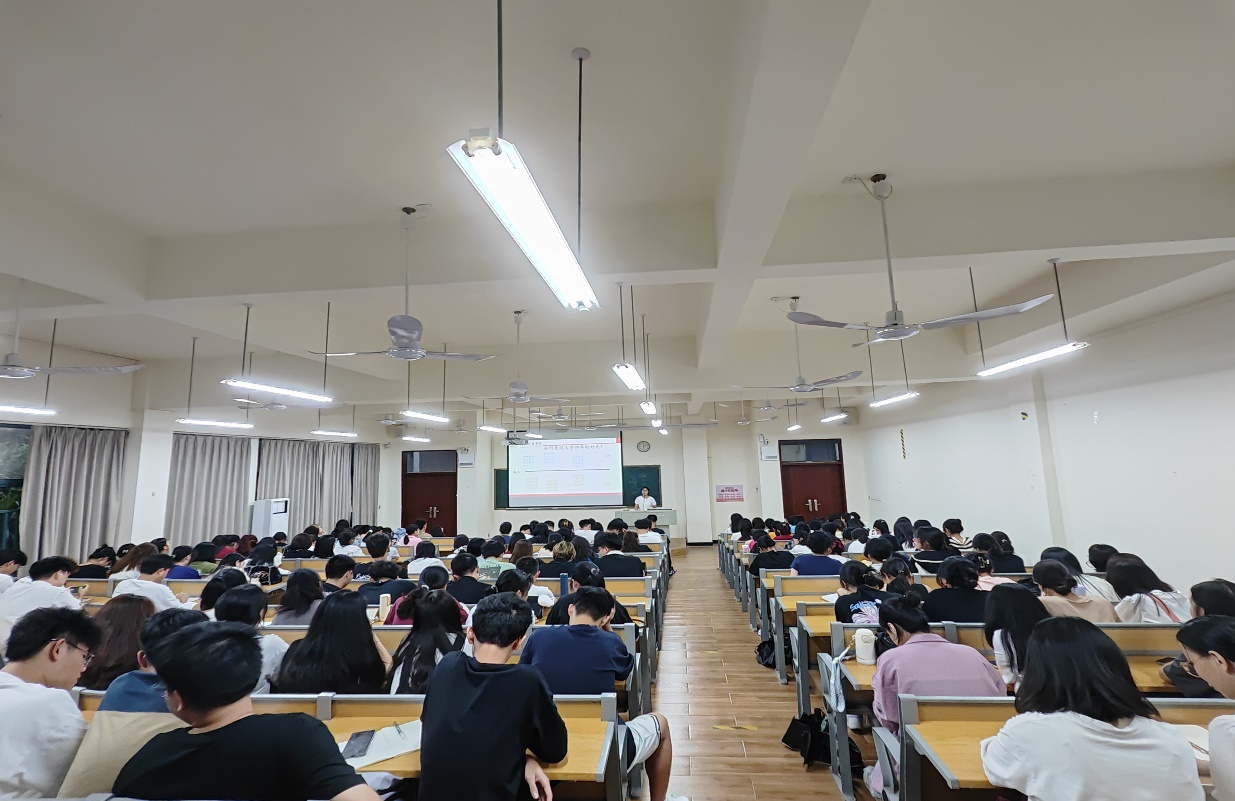 免费观看已满十八岁电视剧动漫版