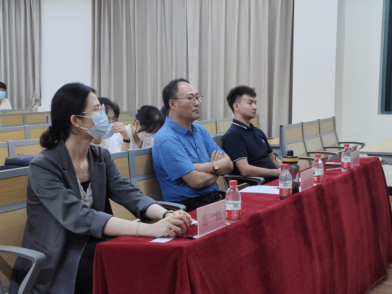 免费观看已满十八岁电视剧动漫版