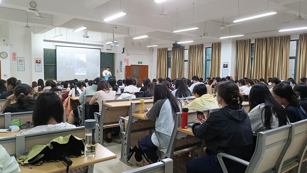 免费观看已满十八岁电视剧动漫版