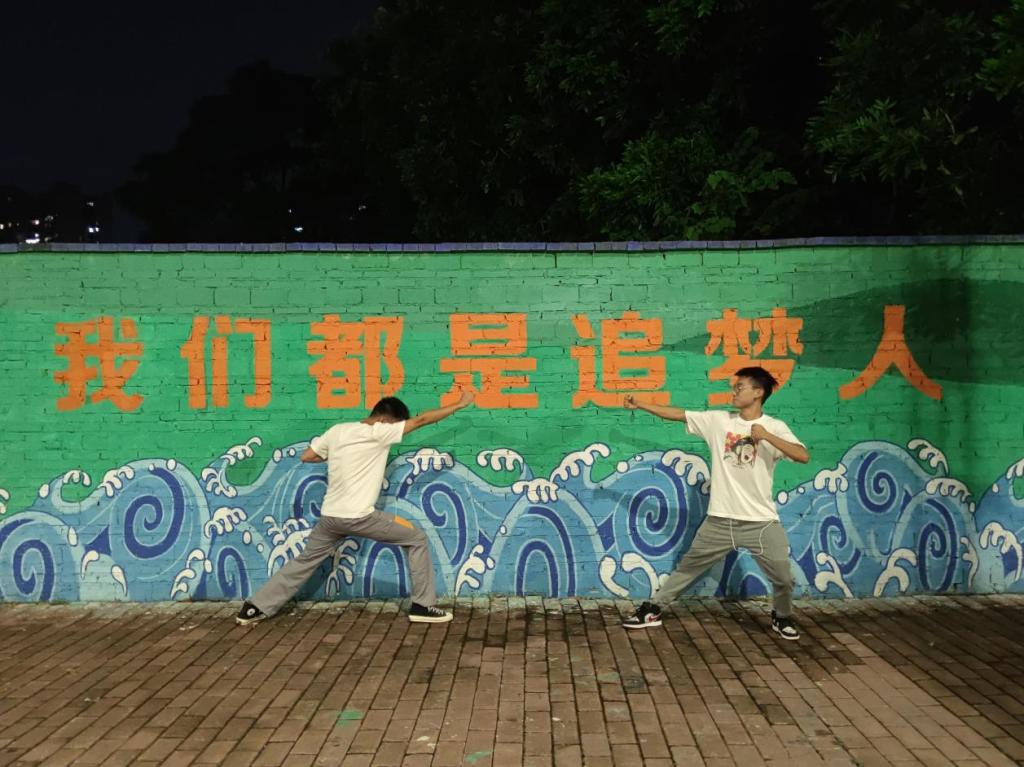 免费观看已满十八岁电视剧动漫版