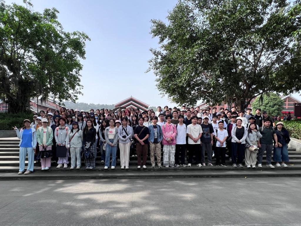 免费观看已满十八岁电视剧动漫版