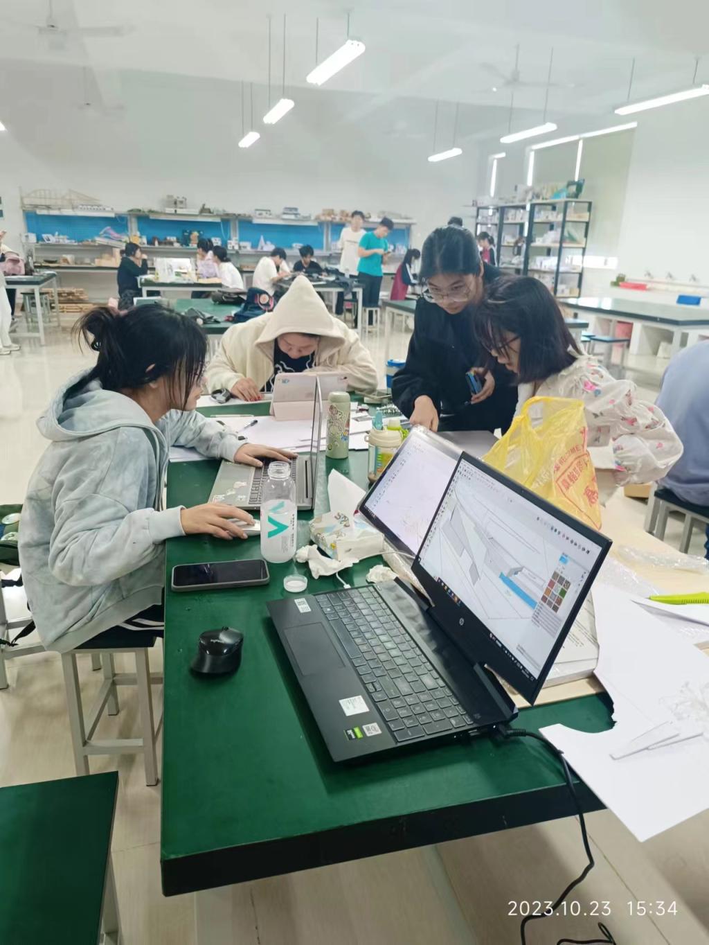 免费观看已满十八岁电视剧动漫版