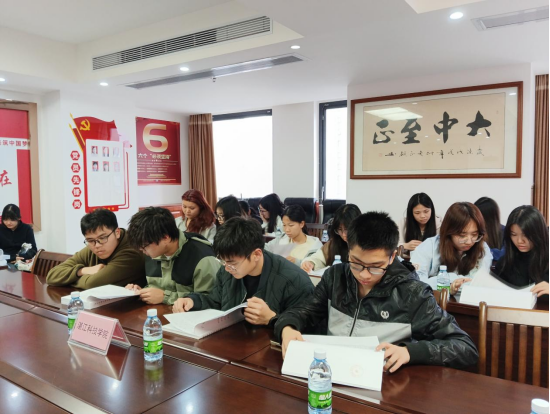 免费观看已满十八岁电视剧动漫版