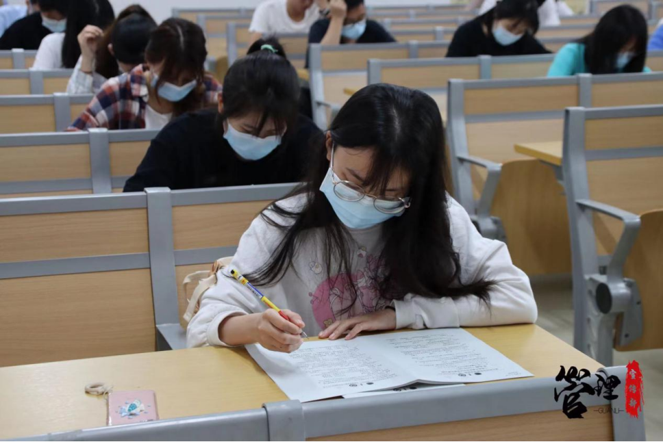免费观看已满十八岁电视剧动漫版