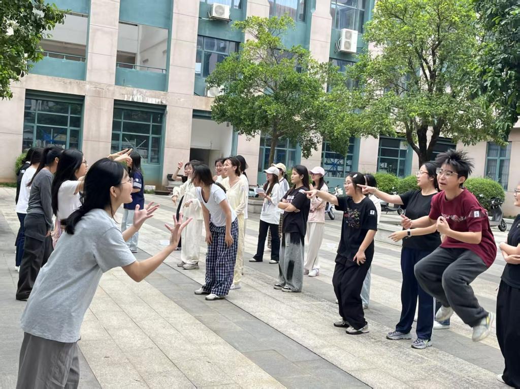 免费观看已满十八岁电视剧动漫版