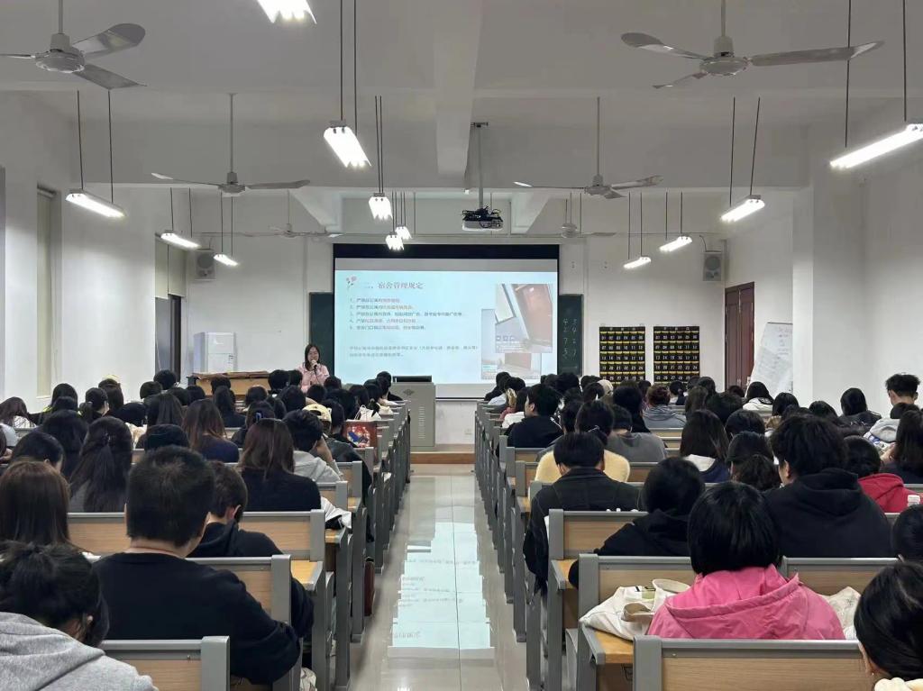 免费观看已满十八岁电视剧动漫版