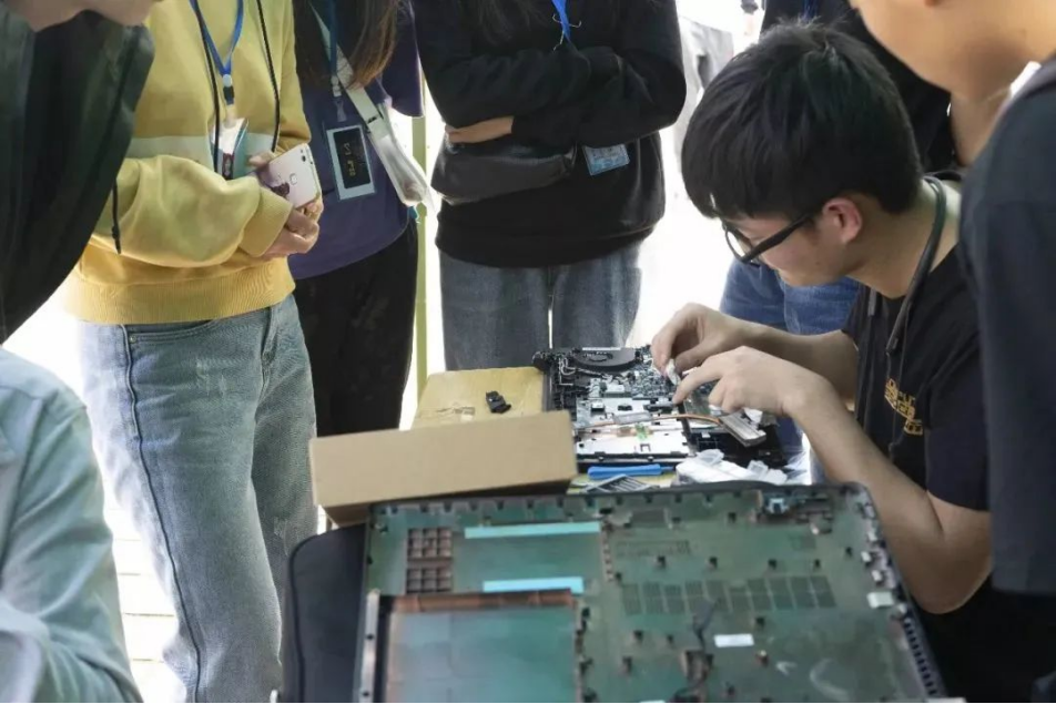 免费观看已满十八岁电视剧动漫版