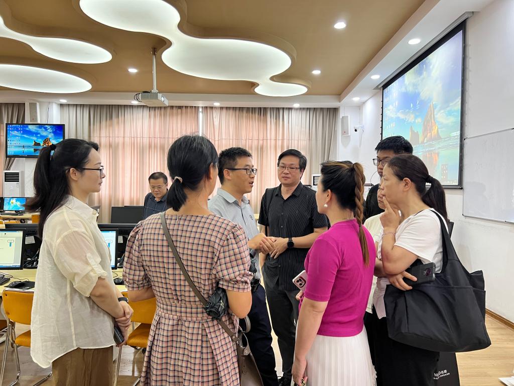 免费观看已满十八岁电视剧动漫版