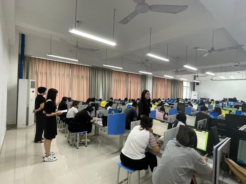免费观看已满十八岁电视剧动漫版