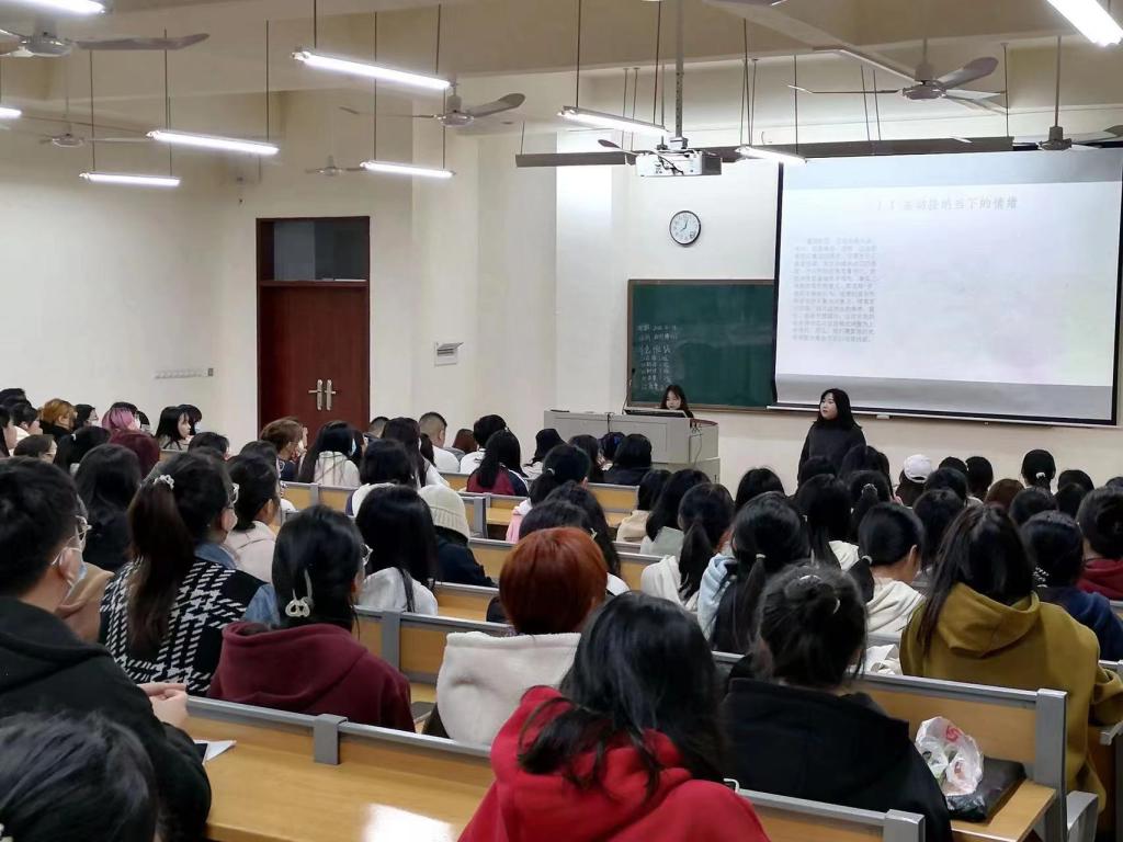 免费观看已满十八岁电视剧动漫版