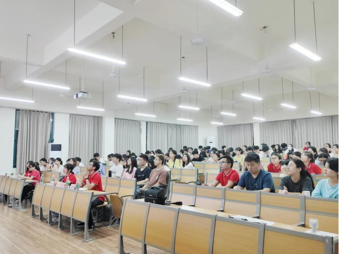 免费观看已满十八岁电视剧动漫版