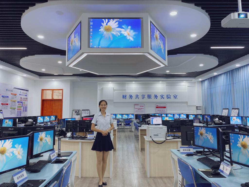 免费观看已满十八岁电视剧动漫版