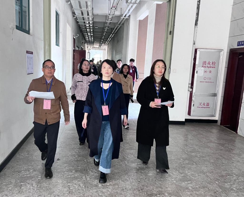 免费观看已满十八岁电视剧动漫版