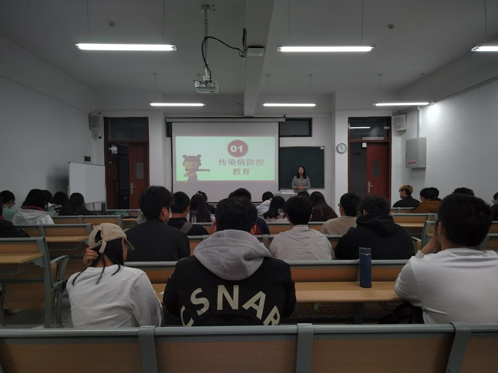 免费观看已满十八岁电视剧动漫版