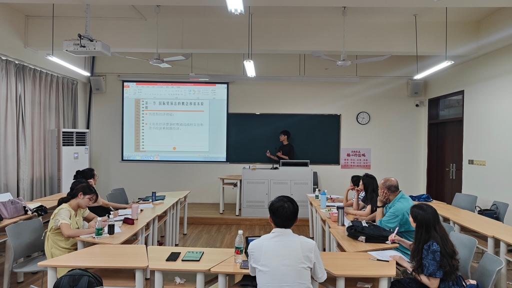 免费观看已满十八岁电视剧动漫版