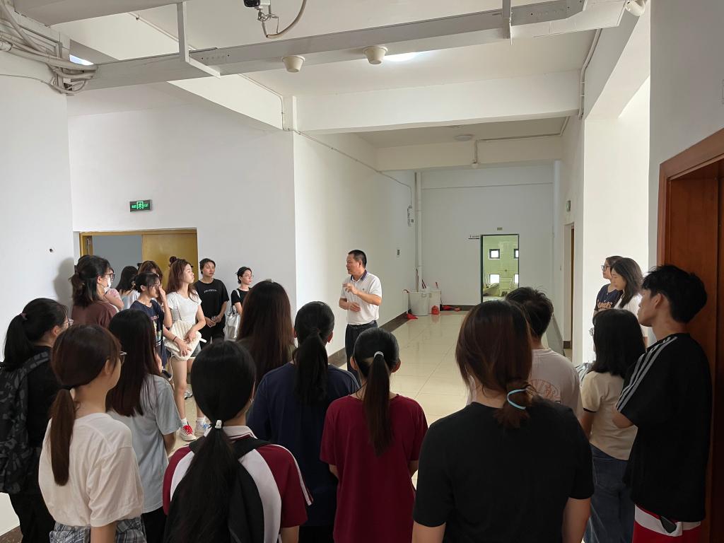 免费观看已满十八岁电视剧动漫版