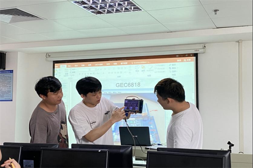 免费观看已满十八岁电视剧动漫版