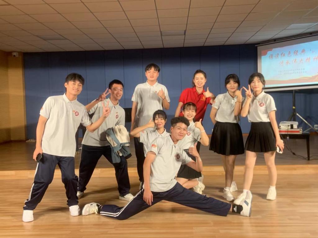 免费观看已满十八岁电视剧动漫版