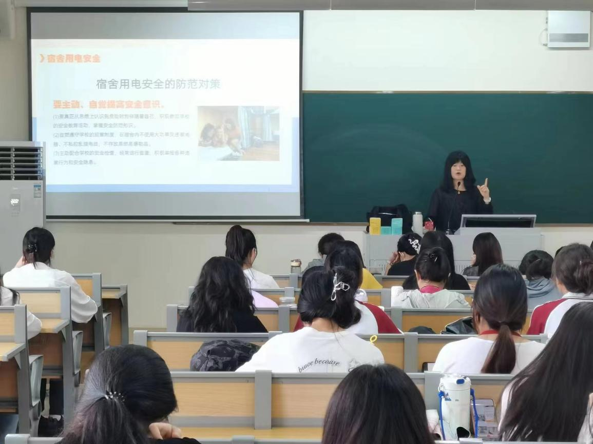 免费观看已满十八岁电视剧动漫版