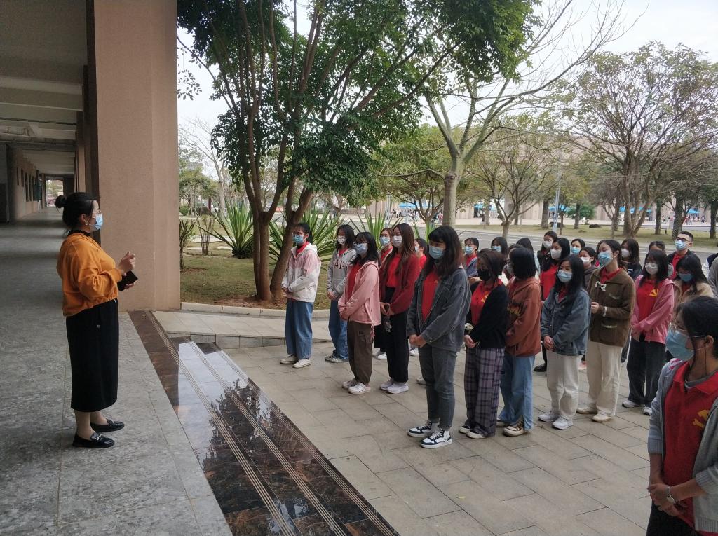 免费观看已满十八岁电视剧动漫版