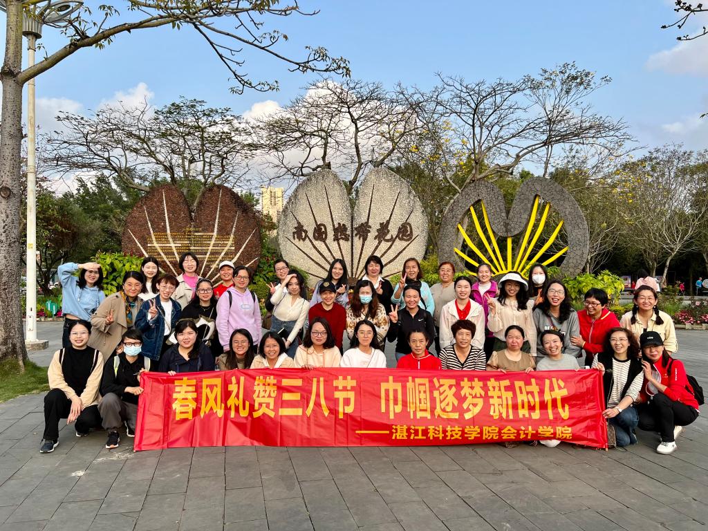 免费观看已满十八岁电视剧动漫版