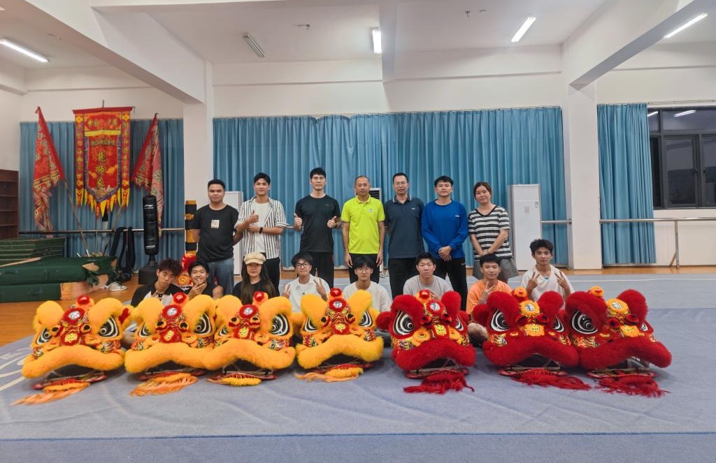 免费观看已满十八岁电视剧动漫版