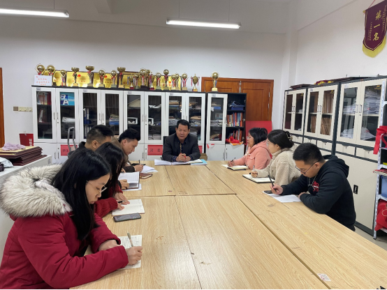 免费观看已满十八岁电视剧动漫版
