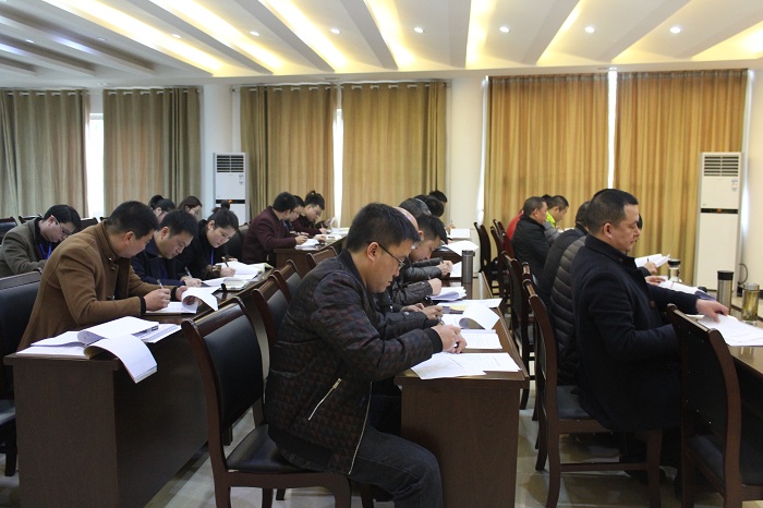 免费观看已满十八岁电视剧动漫版